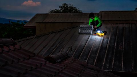 Solar Is The Key, Gaeus Lazar Osilao | San Jose Del Monte Bulacan, The Philippines (15/04/2022) – My neighbour Joeward started using a solar panel to decrease energy costs after the Covid-19 pandemic.